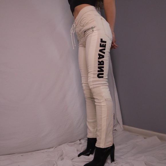 UNRAVEL PROJECT
Lace-up zip detailed model off-duty pants - Picture 2 of 4